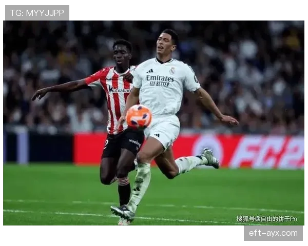 贝林厄姆身披皇马5号球衣，新星闪耀伯纳乌