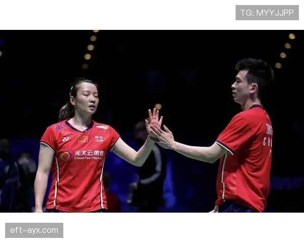 郑思维手里那张卡刷一次能把我两个月工资清空